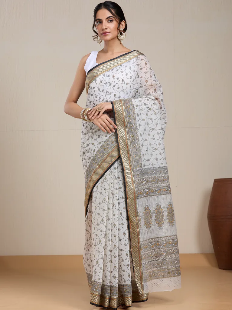 Vervee Couture Pearl Grey Silk Blend Saree  Semi-stitched Blouse