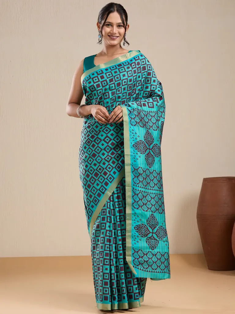 Vervee Couture Teal & Maroon Geometric Printed Saree with Semi-stitched Blouse
