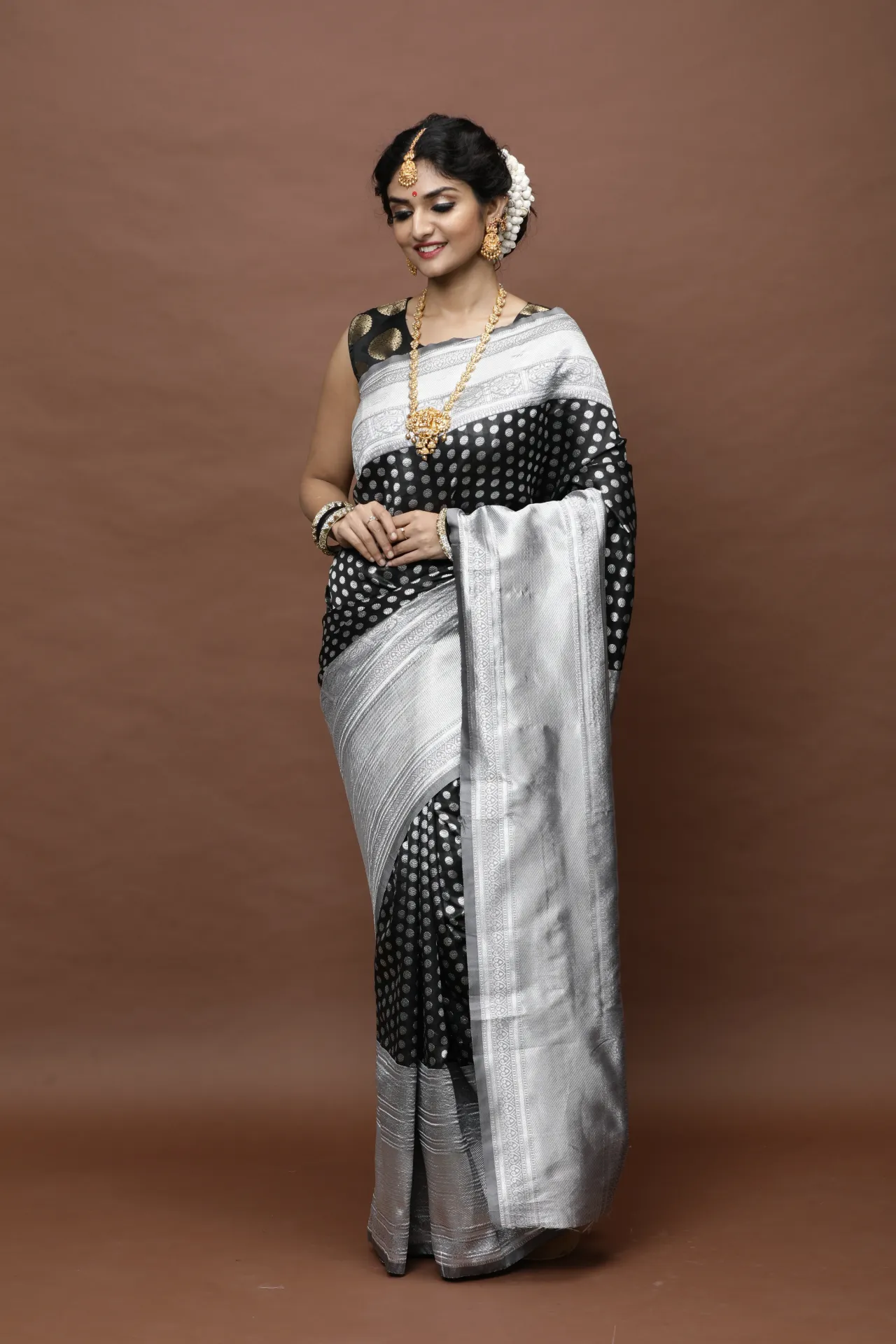 Vervee Couture Classic Jet Black Banarasi Silk Saree | Davya